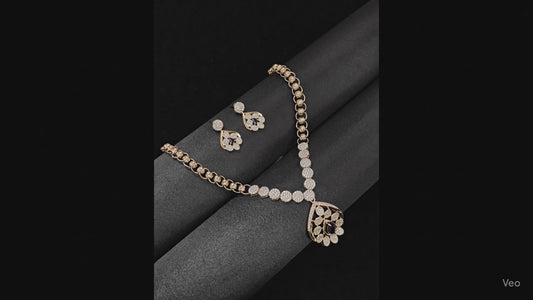Royal Bloom Necklace Set